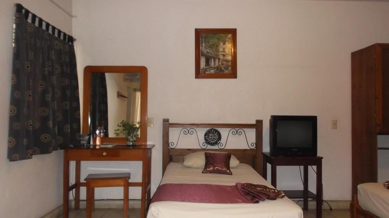 Hotel Canek Palenque Kültér fotó